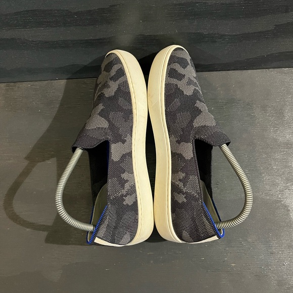 Rothy’s Womens Size 9 Camo Sneaker Low Top Gray & Black - Picture 5 of 8